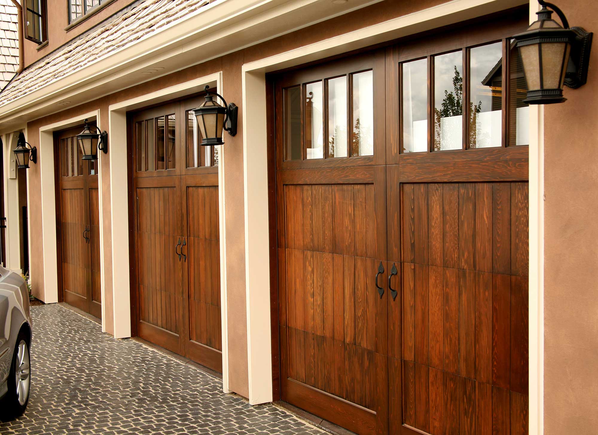 Quality Door Service logo